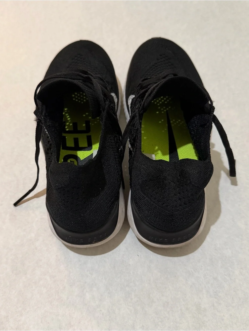Women’s Nike Free Run Flyknit Shoes Size 7